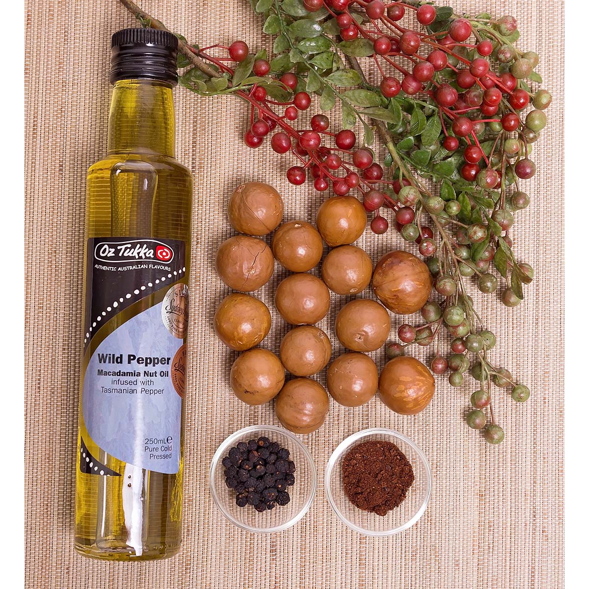 Wild Pepper Macadamia Nut Oil 250ml - Oz Tukka